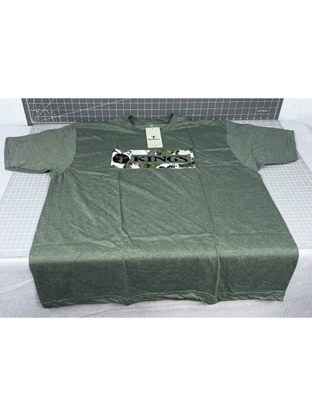 King’s Camo XK Men’s Logo T-Shirt Military Green 2XL New With Tags